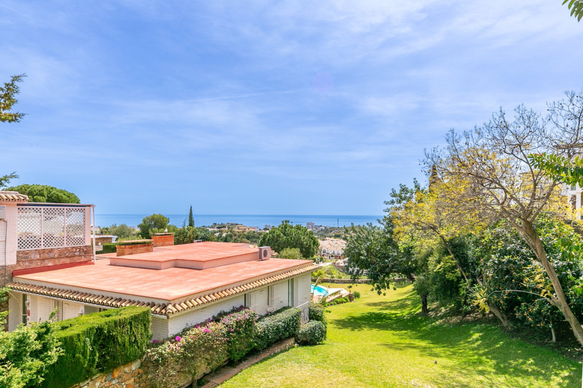 Reventa - House - Detached Villa - Benalmádena - Benalmadena Centro