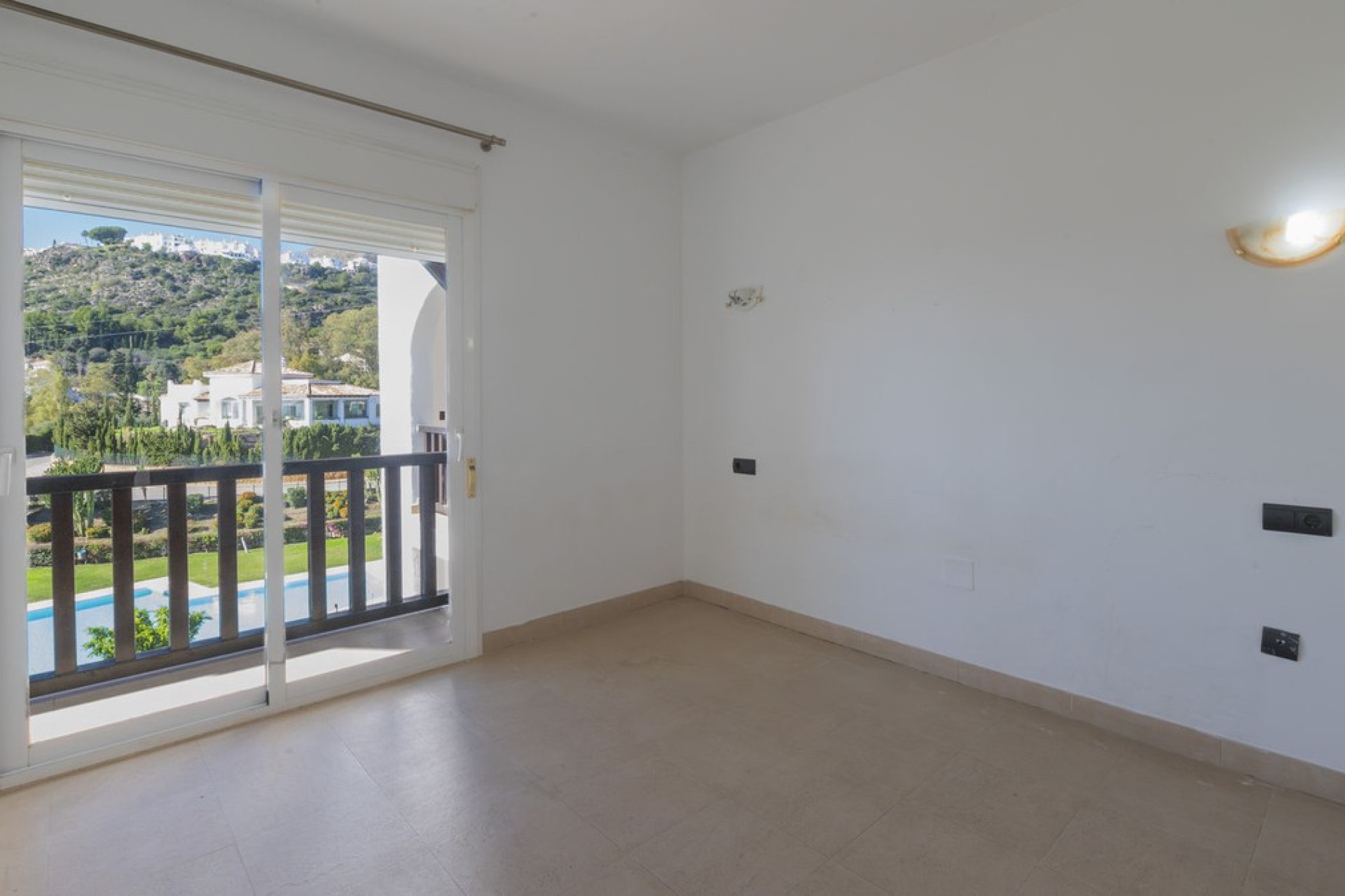 Reventa - House - Detached Villa - Benalmádena - Benalmadena Centro