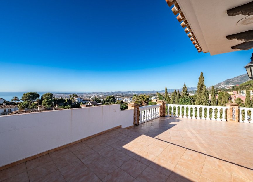 Reventa - House - Detached Villa - Benalmádena - Benalmadena Centro