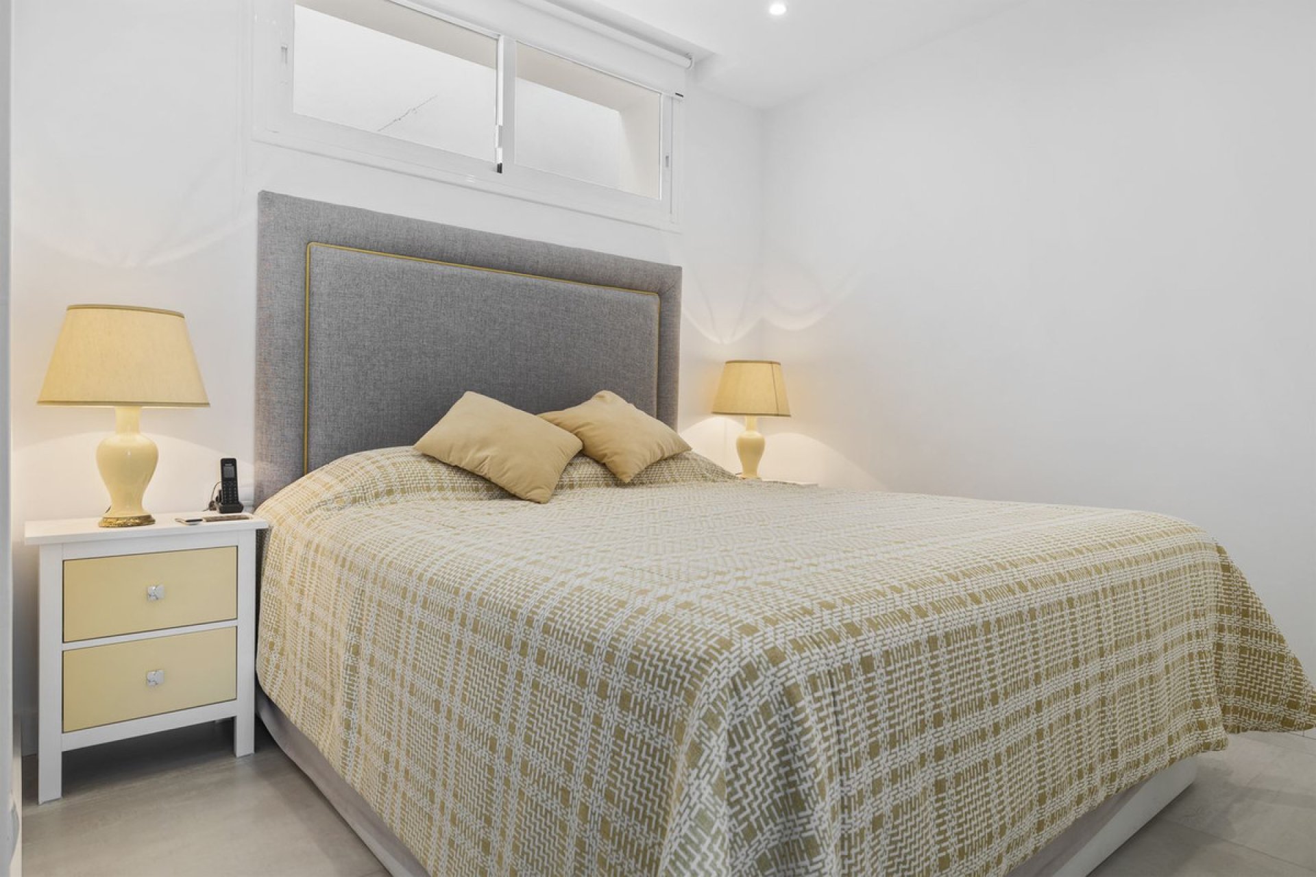 Reventa - House - Detached Villa - Benalmádena - Benalmadena Centro