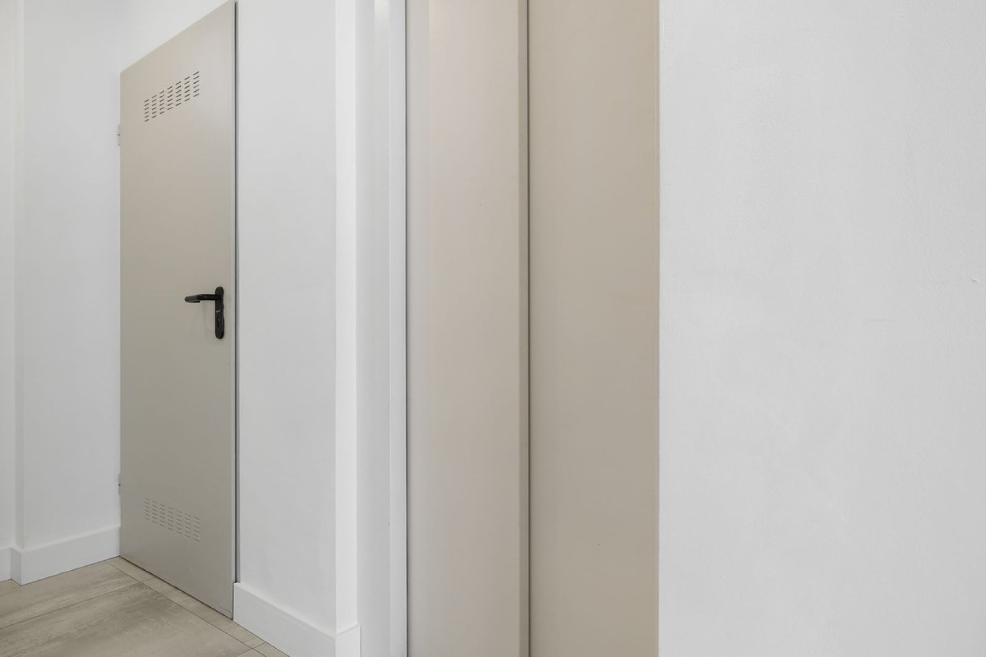 Reventa - House - Detached Villa - Benalmádena - Benalmadena Centro