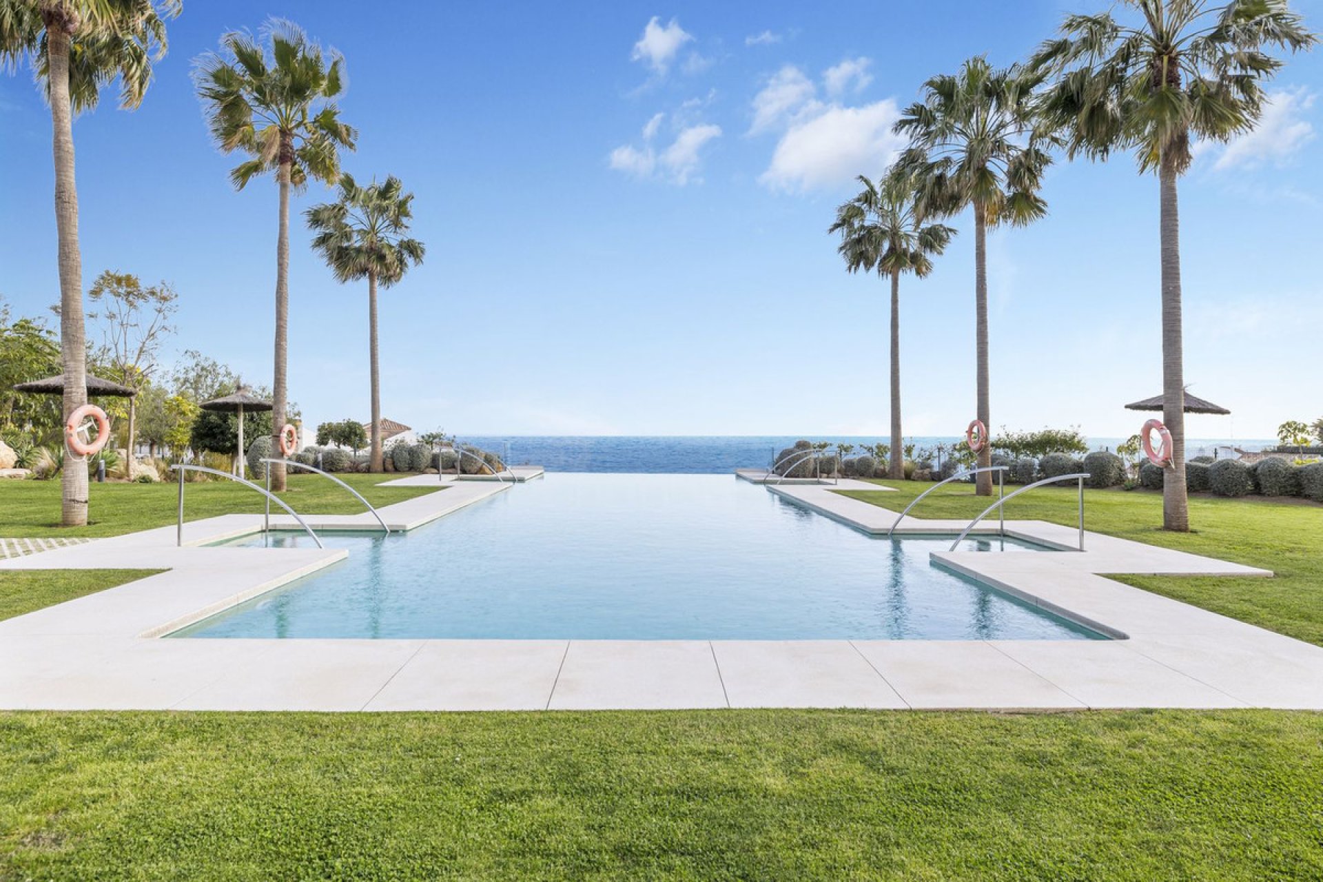 Reventa - House - Detached Villa - Benalmádena - Benalmadena Centro