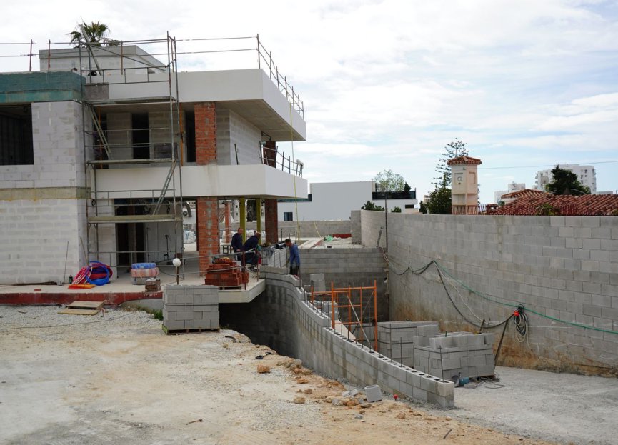 Reventa - House - Detached Villa - Benalmádena - Benalmadena Centro