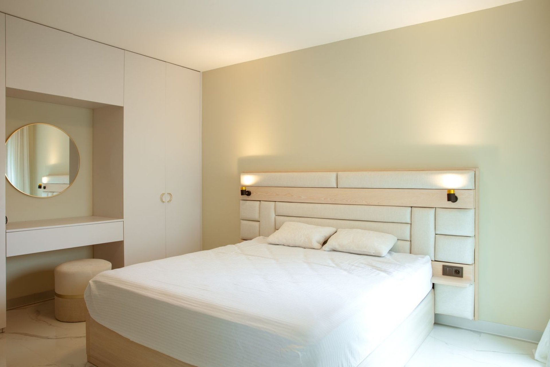 Reventa - House - Detached Villa - Benalmádena - Benalmadena Centro