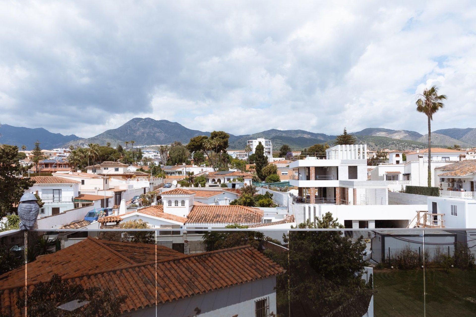 Reventa - House - Detached Villa - Benalmádena - Benalmadena Centro