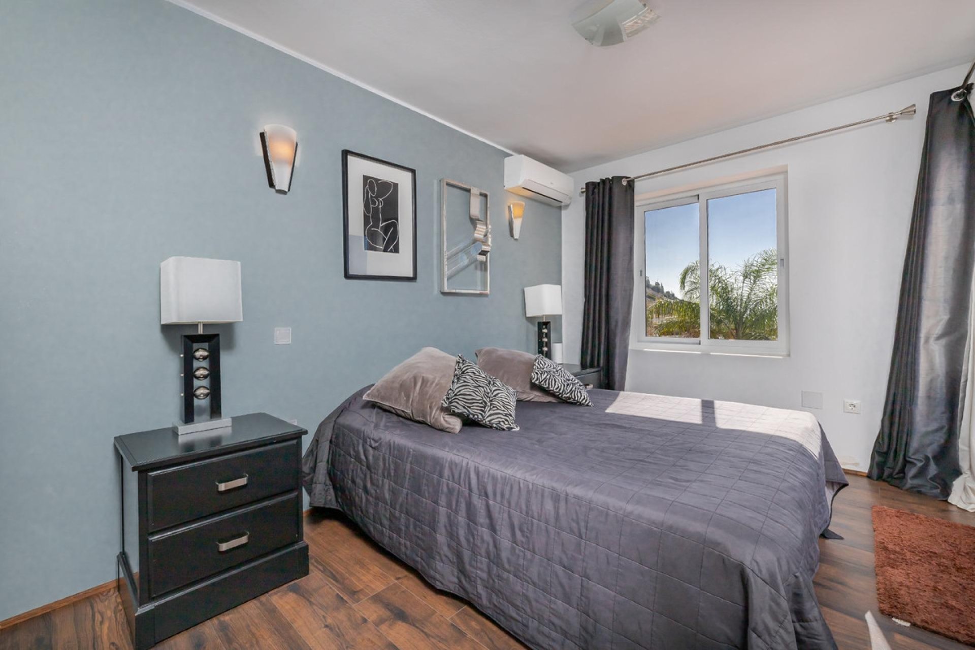 Reventa - House - Detached Villa - Benalmádena - Benalmadena Centro