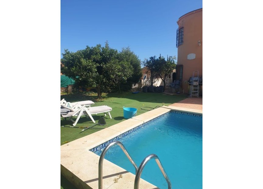 Reventa - House - Detached Villa - Benalmádena - Benalmadena Centro