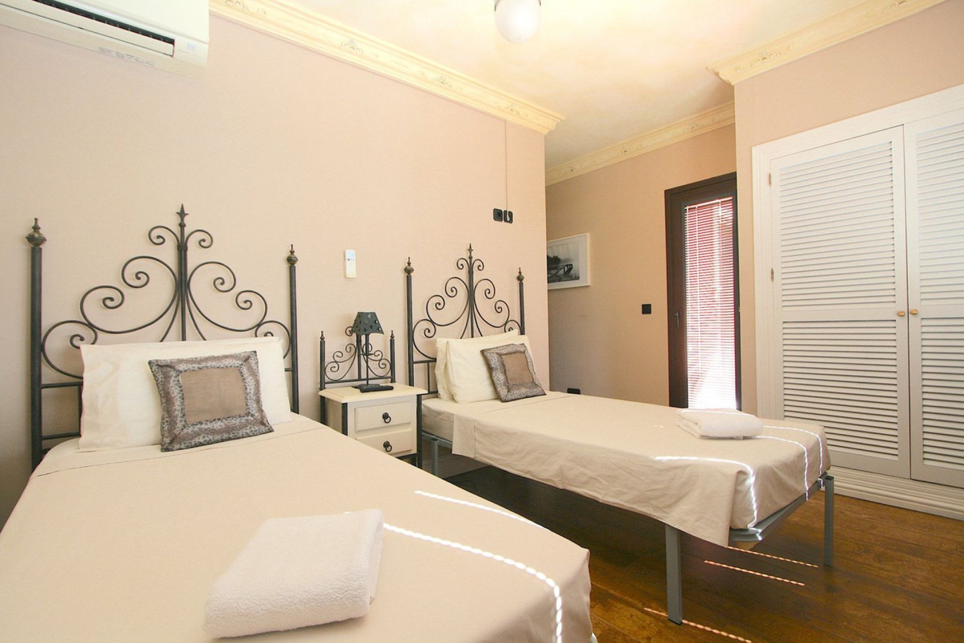 Reventa - House - Detached Villa - Benalmádena - Benalmadena Costa