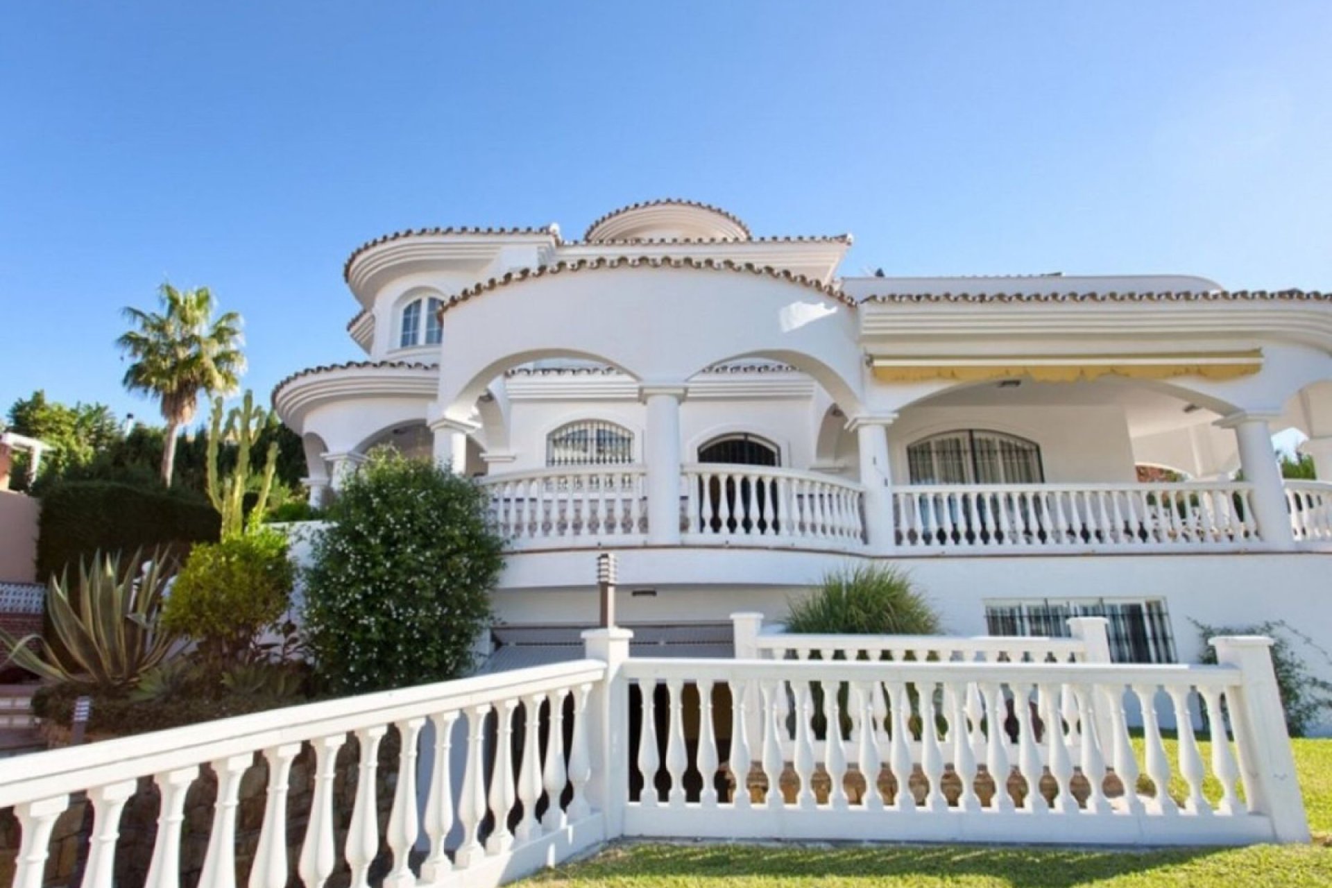 Reventa - House - Detached Villa - Benalmádena - Torrequebrada