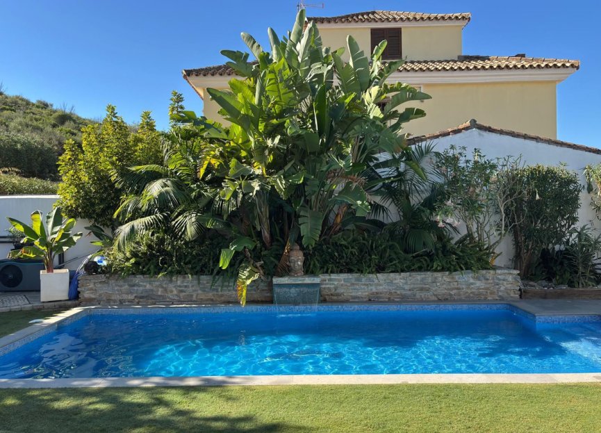 Reventa - House - Detached Villa - Casares - Casares Centro