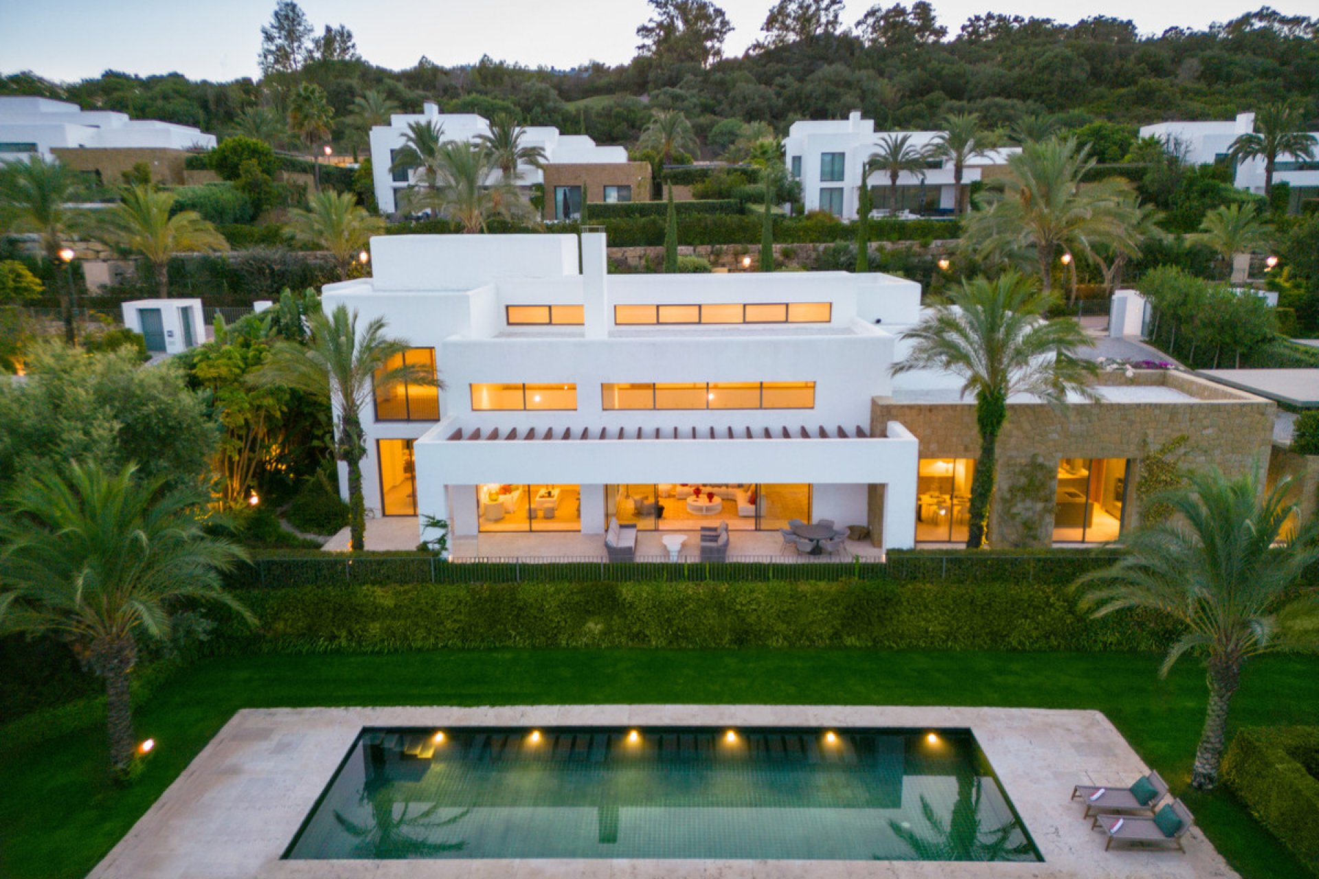 Reventa - House - Detached Villa - Casares - Casares Centro