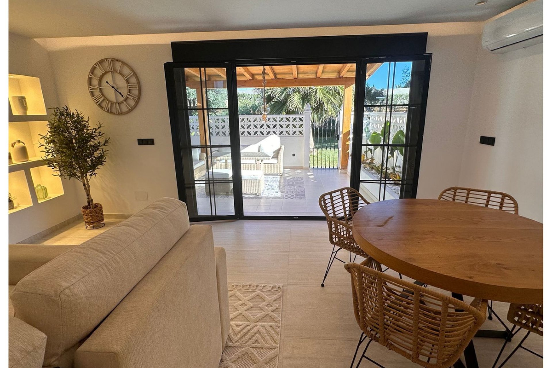 Reventa - House - Detached Villa - Casares - Casares Playa