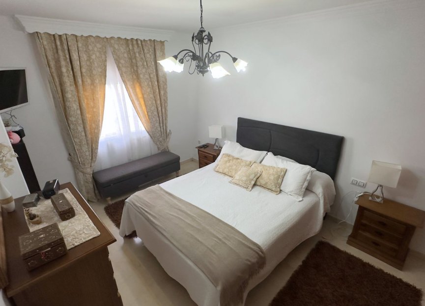 Reventa - House - Detached Villa - Casares - Casares Pueblo