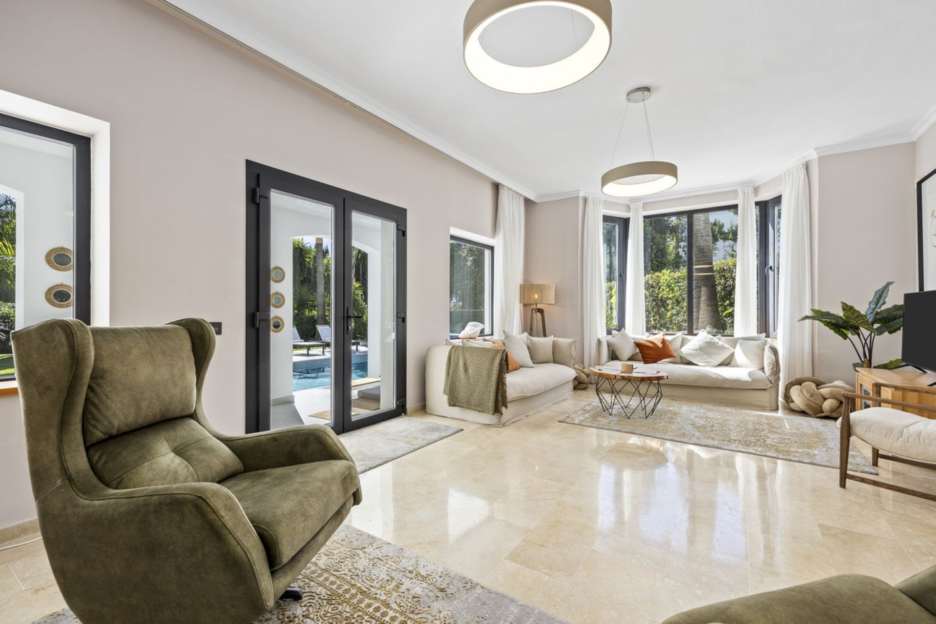 Reventa - House - Detached Villa - El Paraiso - El Paraíso