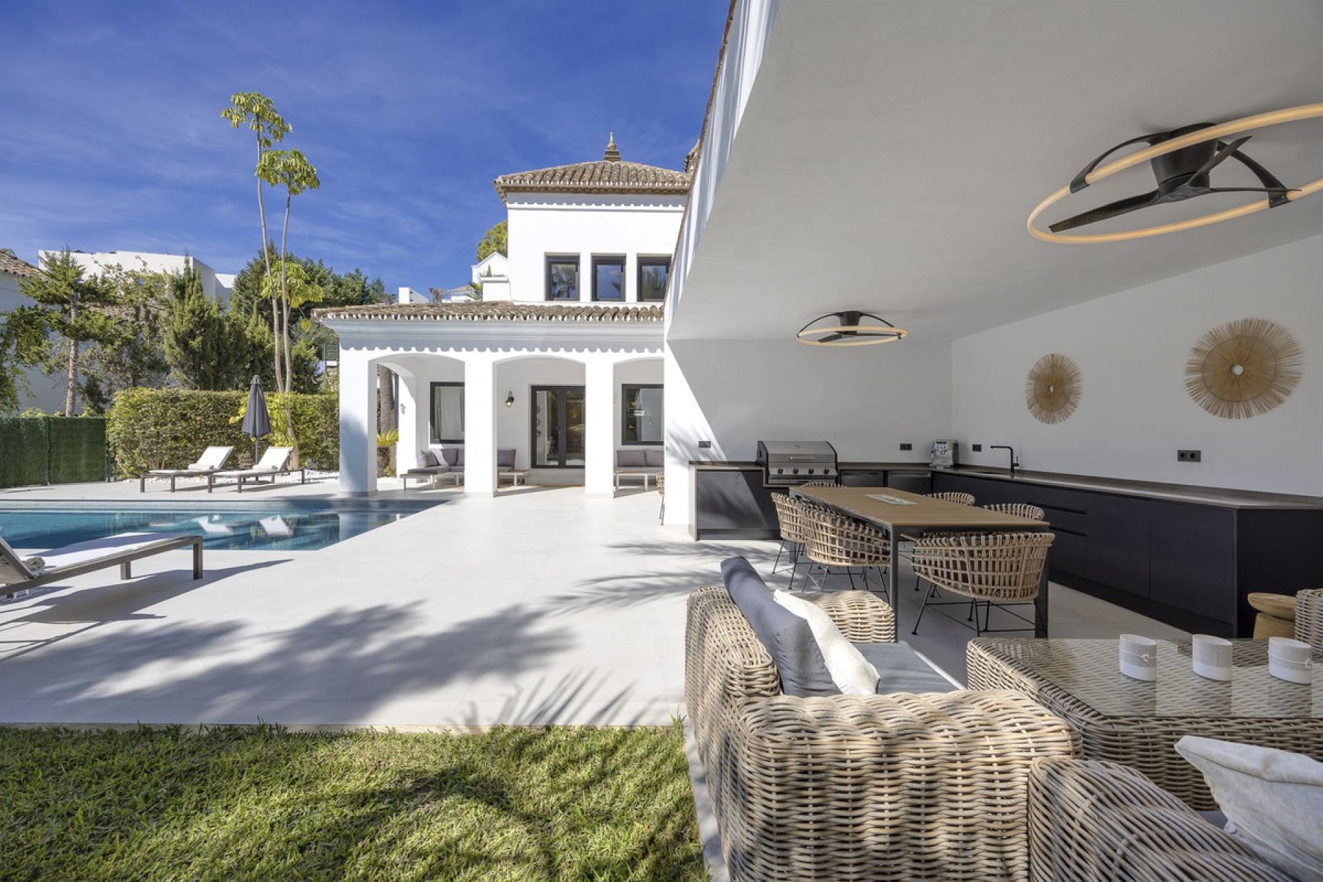 Reventa - House - Detached Villa - El Paraiso - El Paraíso