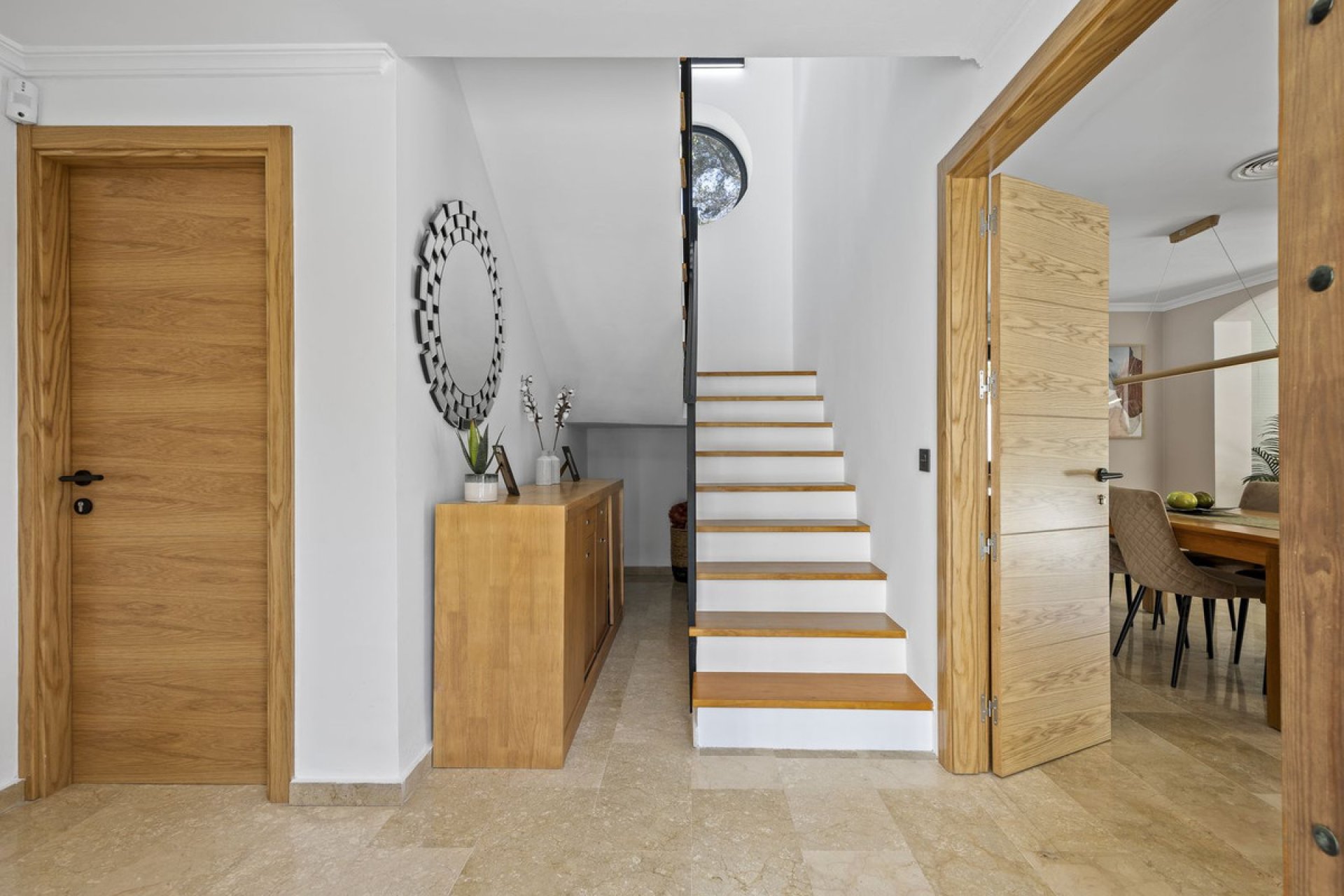 Reventa - House - Detached Villa - El Paraiso - El Paraíso