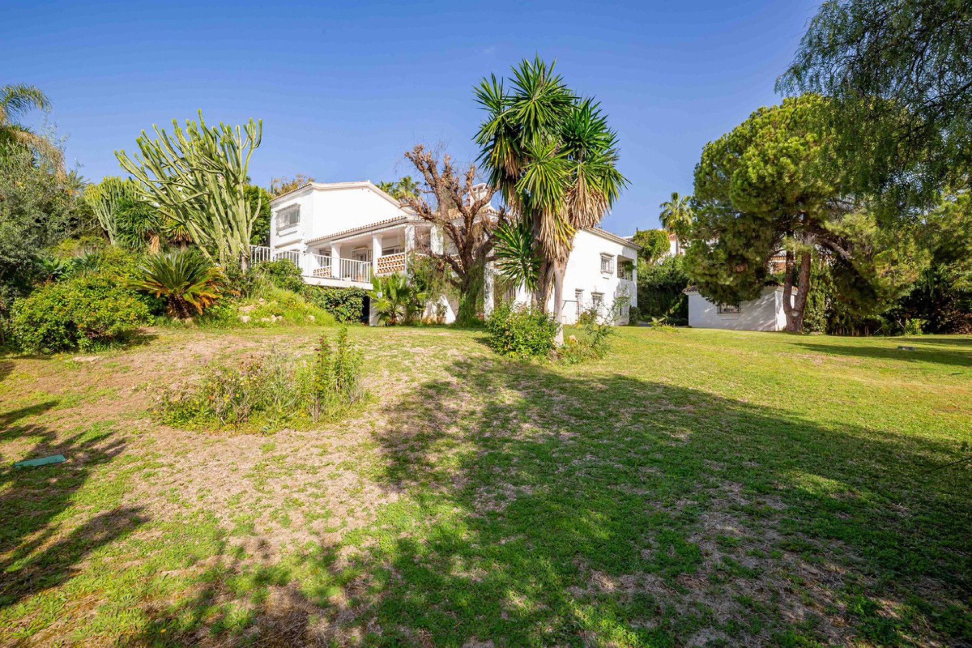 Reventa - House - Detached Villa - El Paraiso - El Paraíso