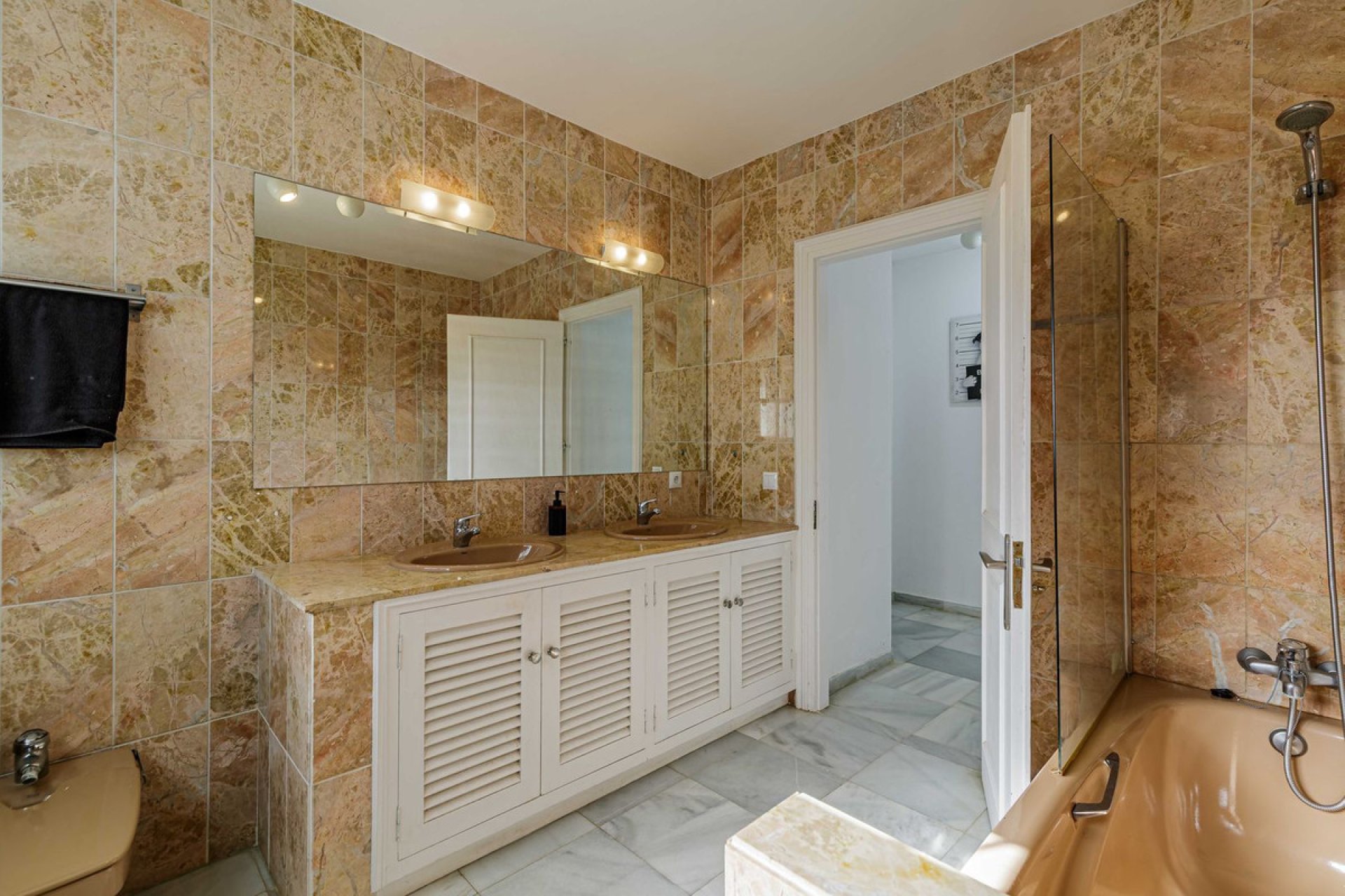 Reventa - House - Detached Villa - El Paraiso - El Paraíso