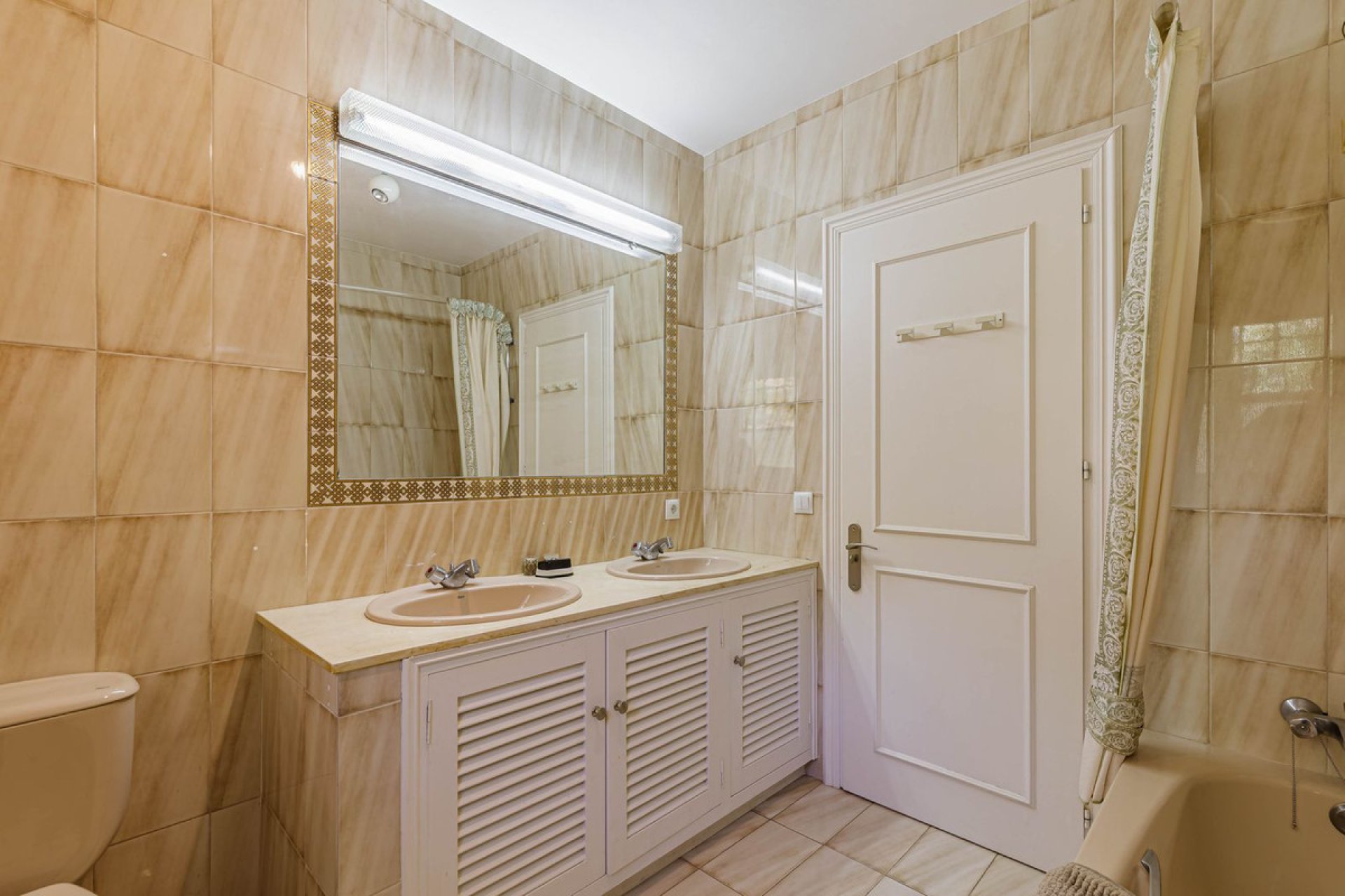 Reventa - House - Detached Villa - El Paraiso - El Paraíso