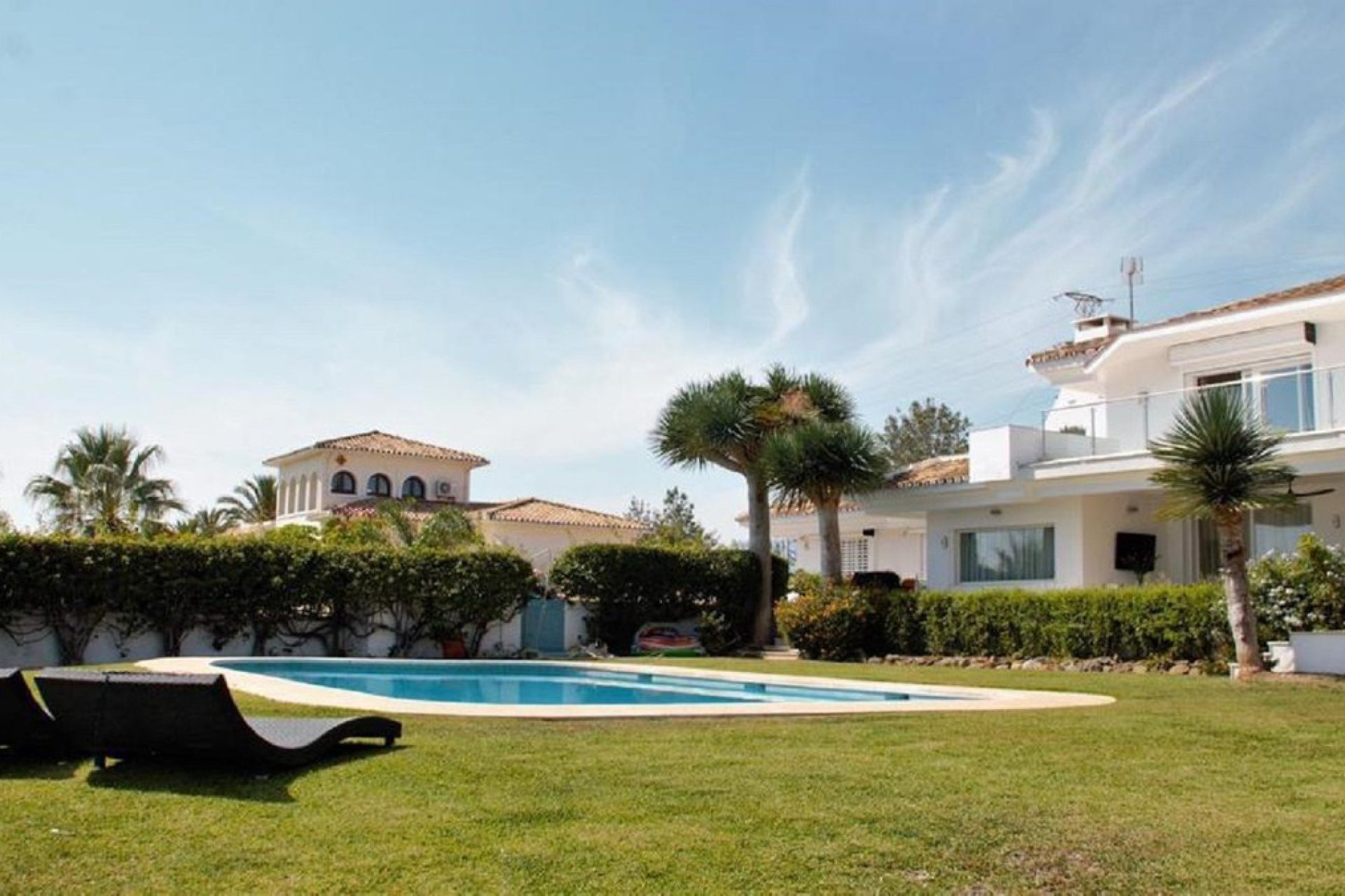 Reventa - House - Detached Villa - El Paraiso - El Paraíso