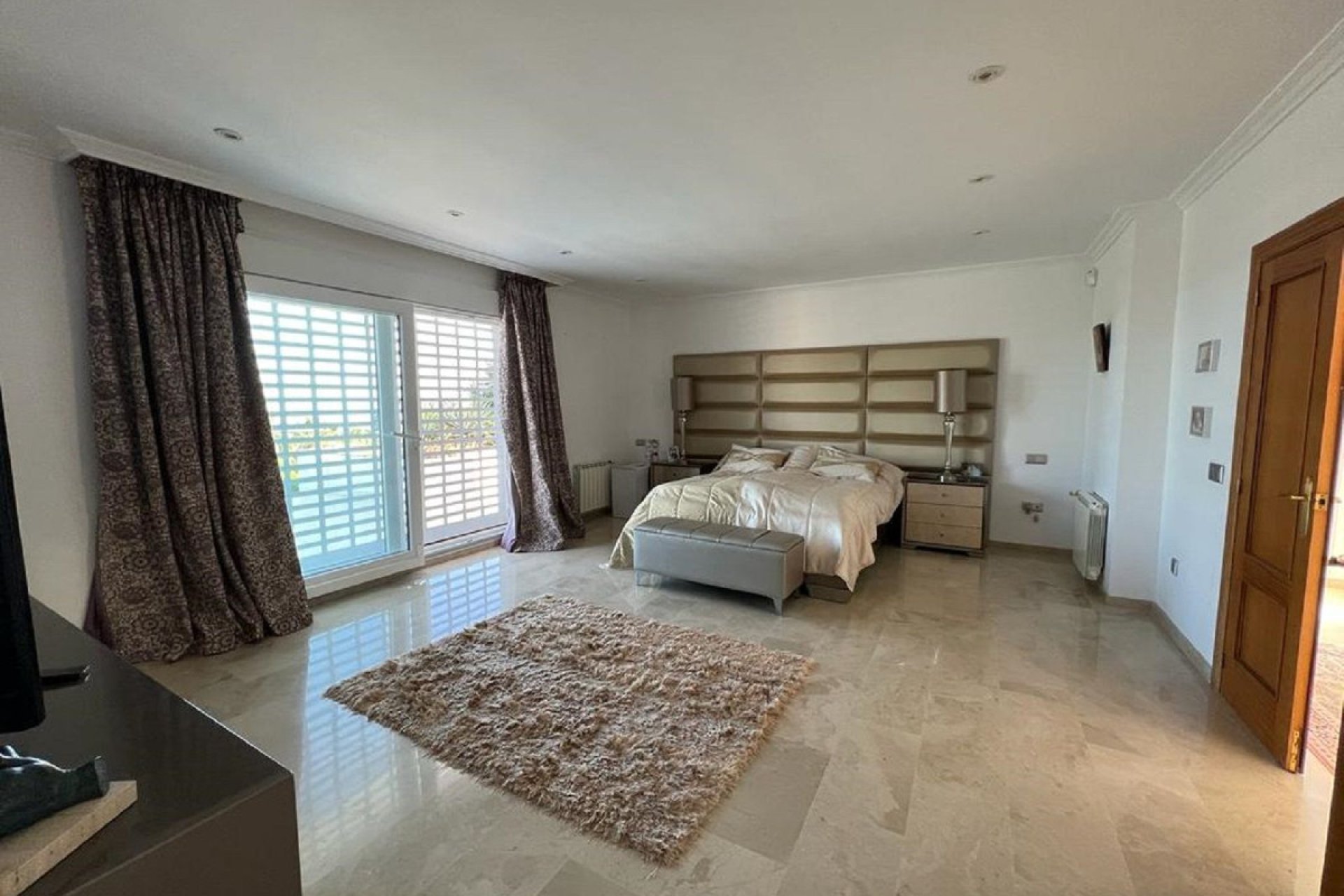 Reventa - House - Detached Villa - El Paraiso - El Paraíso