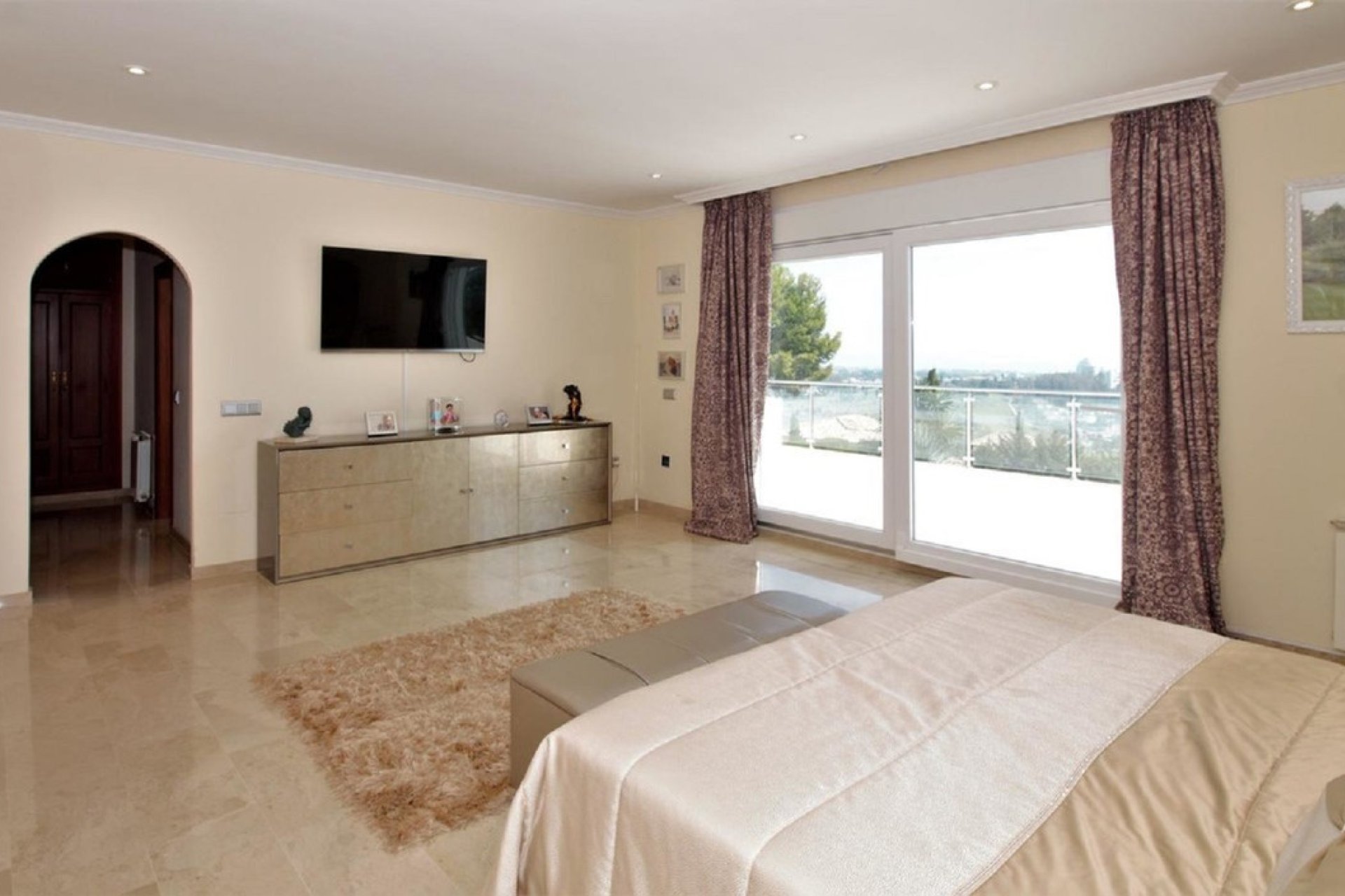 Reventa - House - Detached Villa - El Paraiso - El Paraíso