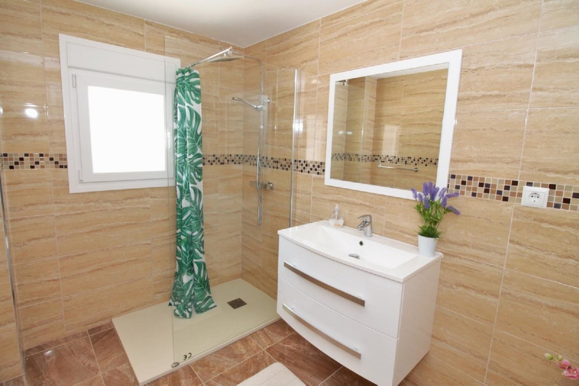 Reventa - House - Detached Villa - El Paraiso - El Paraíso