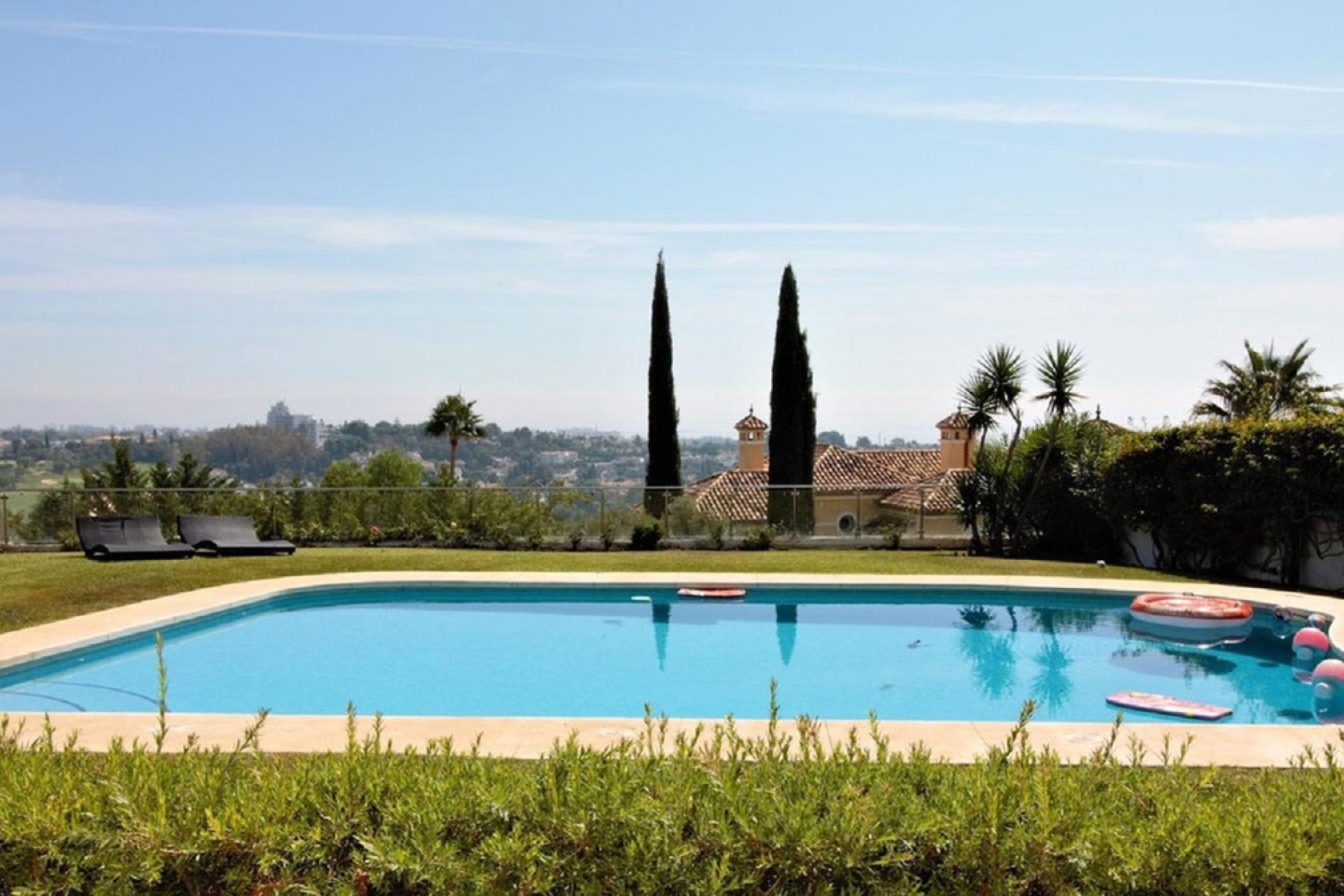 Reventa - House - Detached Villa - El Paraiso - El Paraíso