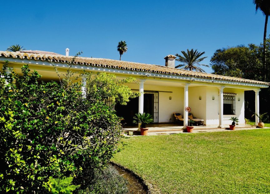 Reventa - House - Detached Villa - El Paraiso - El Paraíso