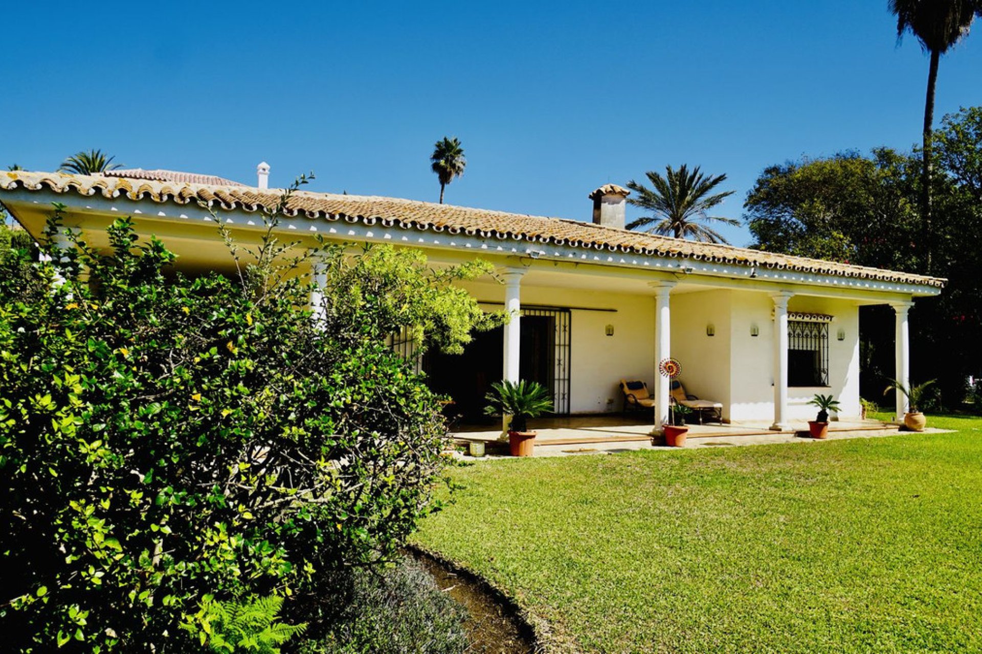 Reventa - House - Detached Villa - El Paraiso - El Paraíso