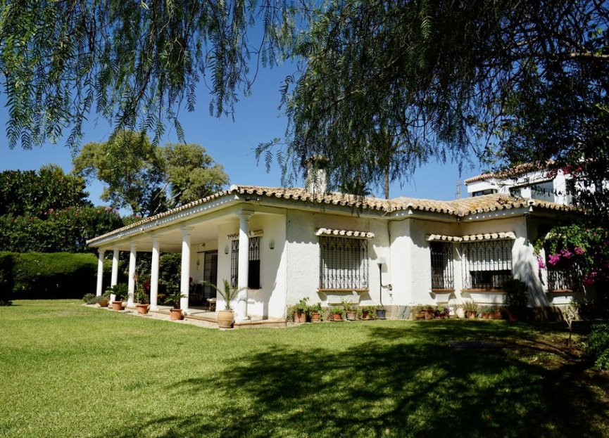 Reventa - House - Detached Villa - El Paraiso - El Paraíso