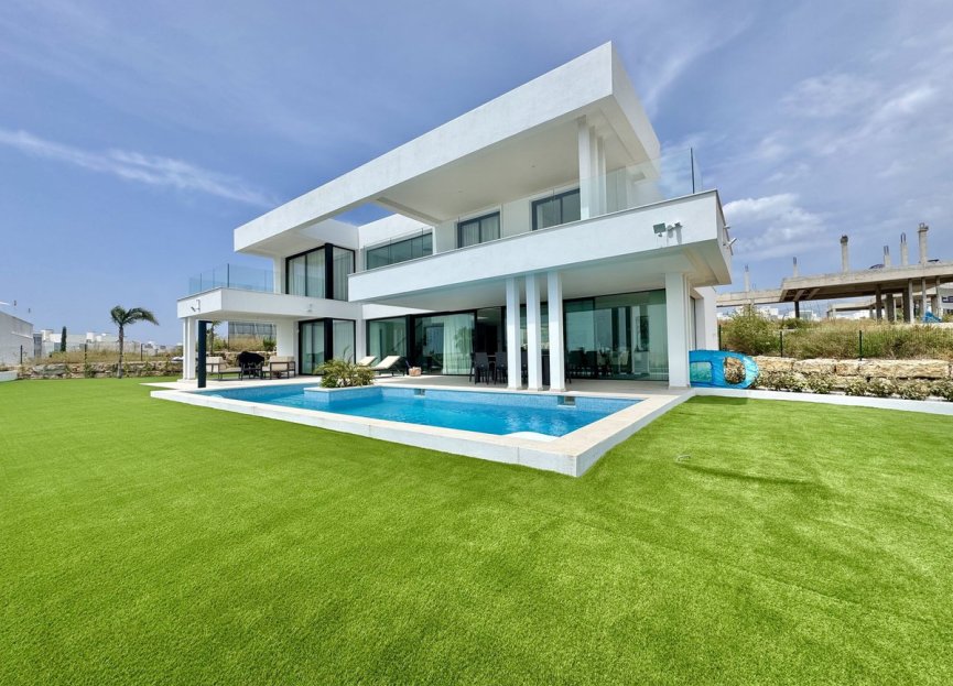 Reventa - House - Detached Villa - Estepona - Cancelada