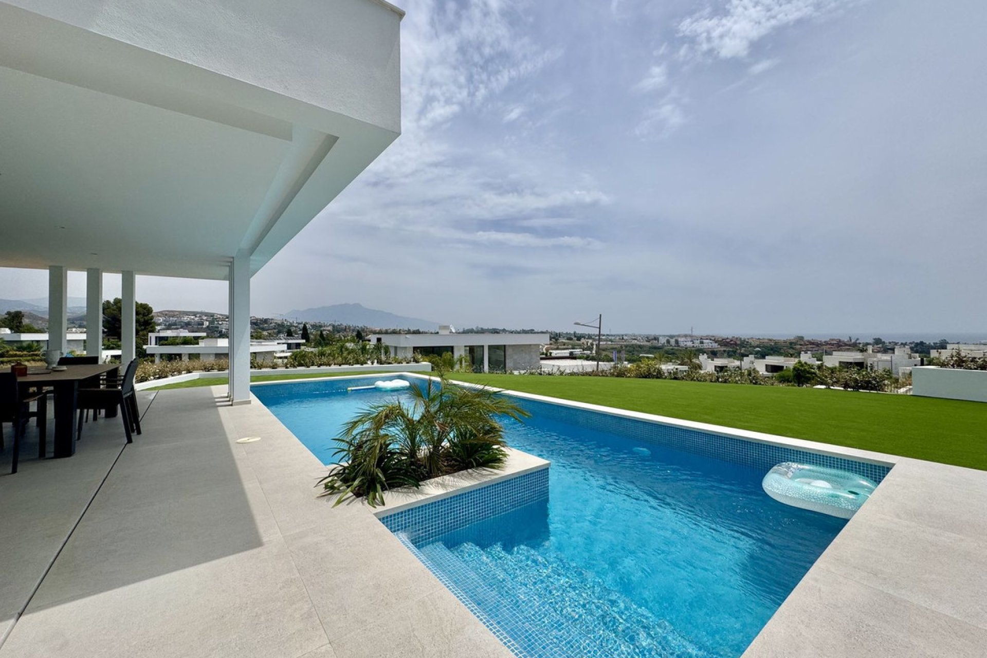 Reventa - House - Detached Villa - Estepona - Cancelada