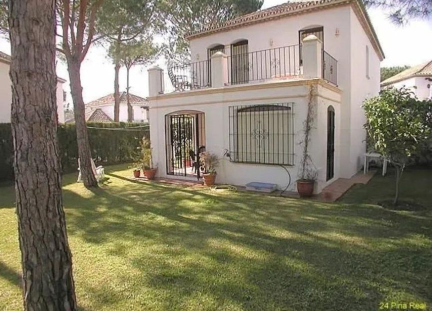 Reventa - House - Detached Villa - Estepona - Estepona Centro