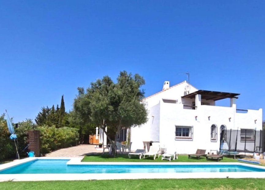 Reventa - House - Detached Villa - Estepona - Estepona Centro