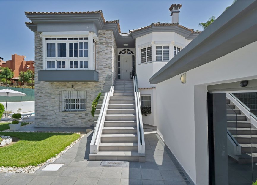 Reventa - House - Detached Villa - Estepona - Estepona Centro