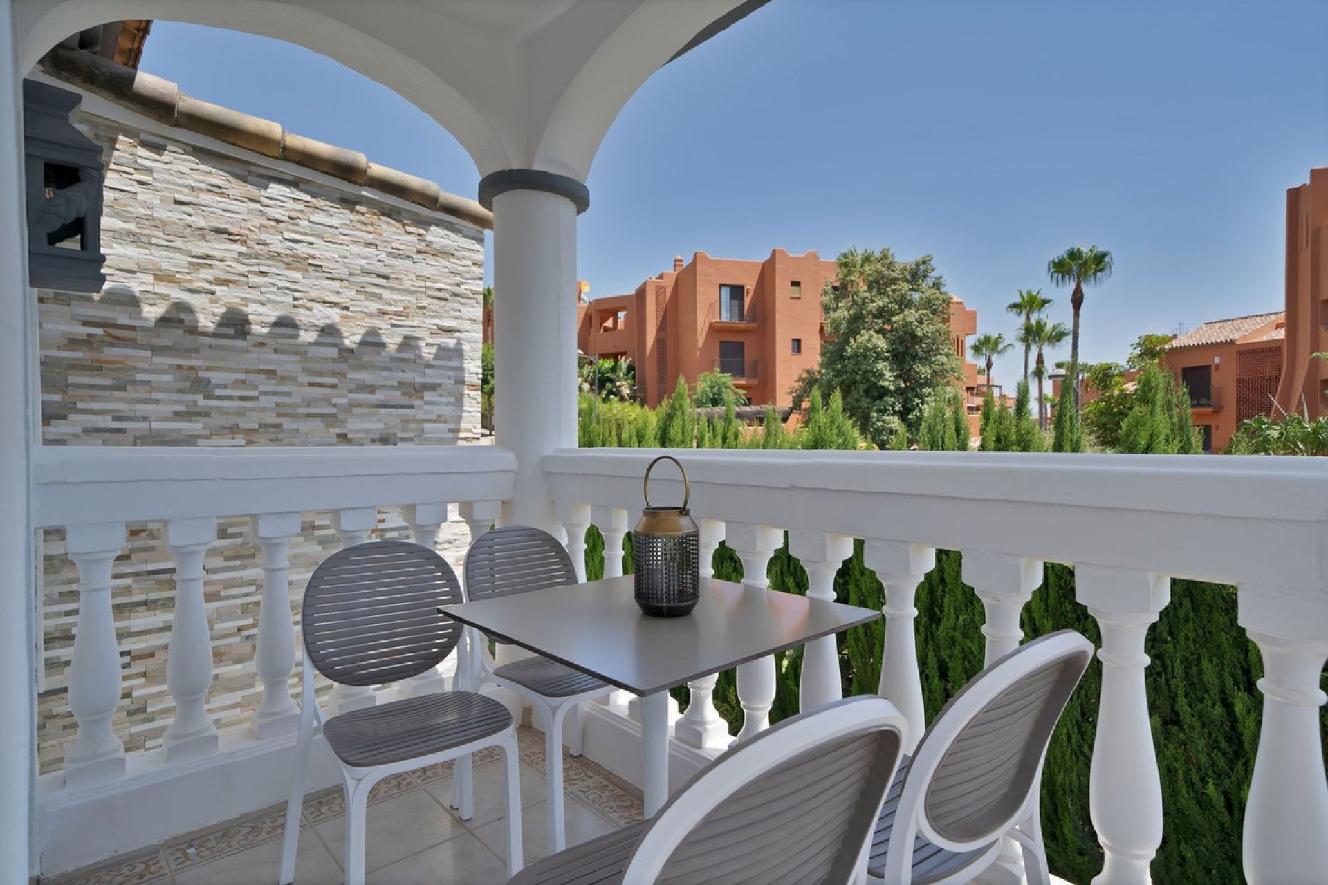 Reventa - House - Detached Villa - Estepona - Estepona Centro