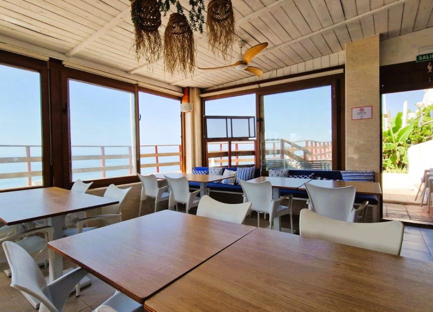 Reventa - House - Detached Villa - Estepona - Estepona Centro