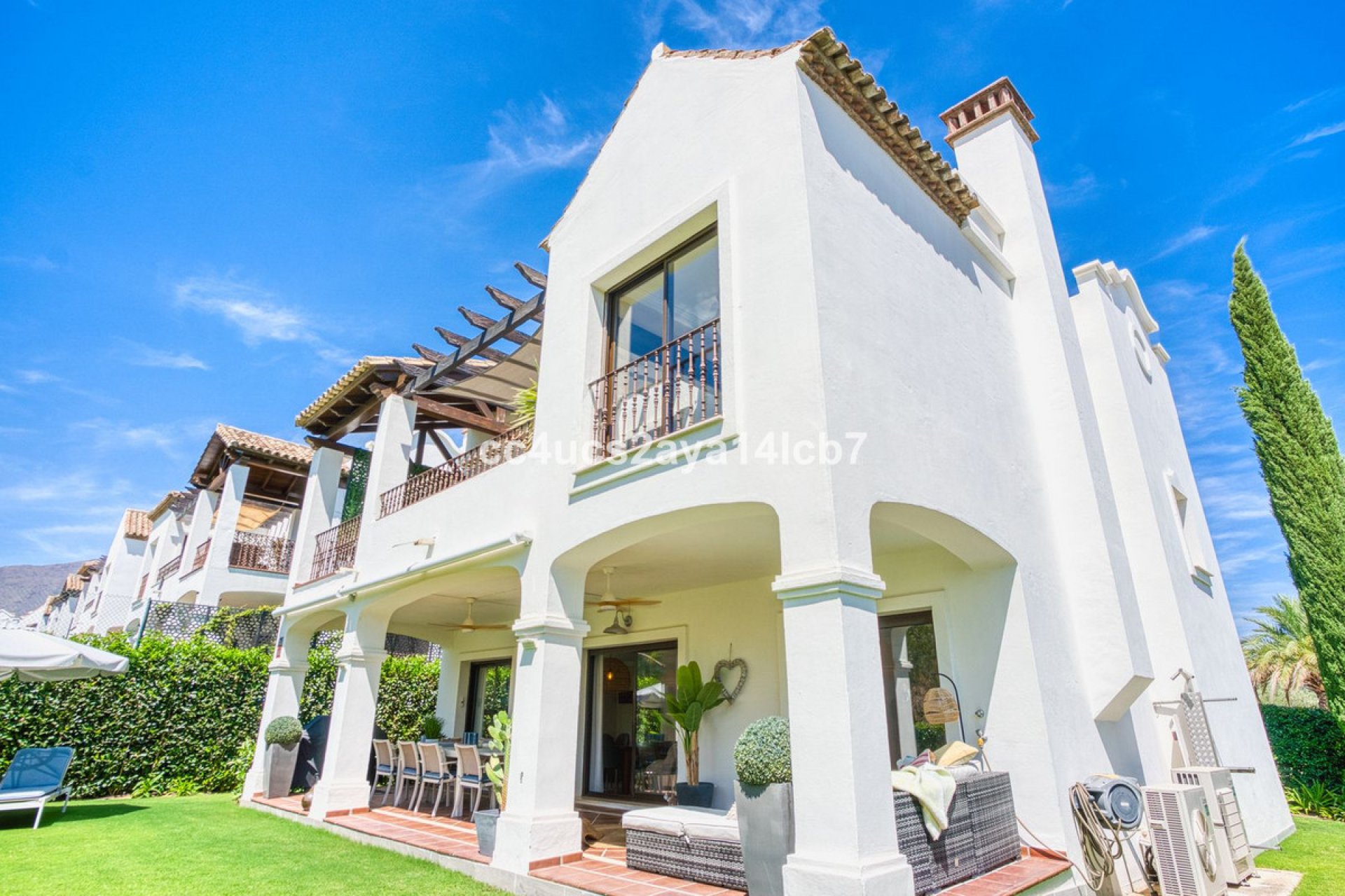 Reventa - House - Detached Villa - Estepona - Estepona Centro