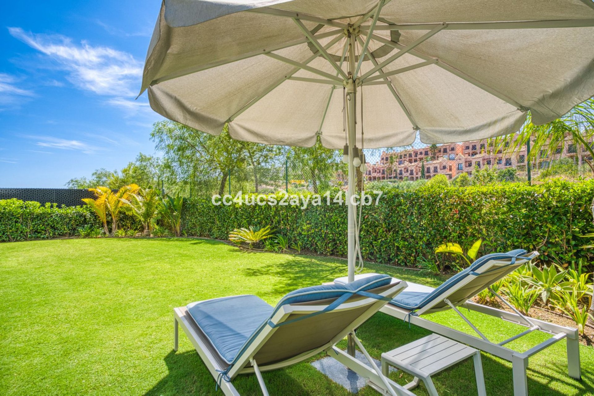 Reventa - House - Detached Villa - Estepona - Estepona Centro