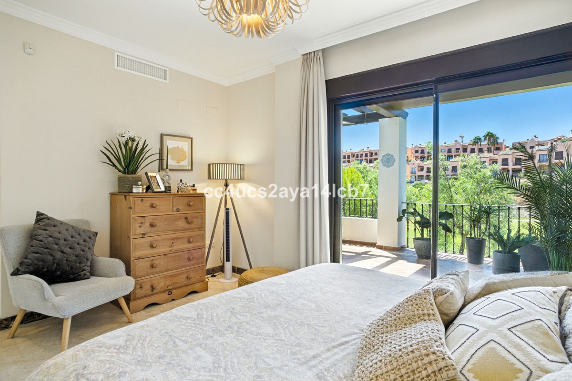 Reventa - House - Detached Villa - Estepona - Estepona Centro