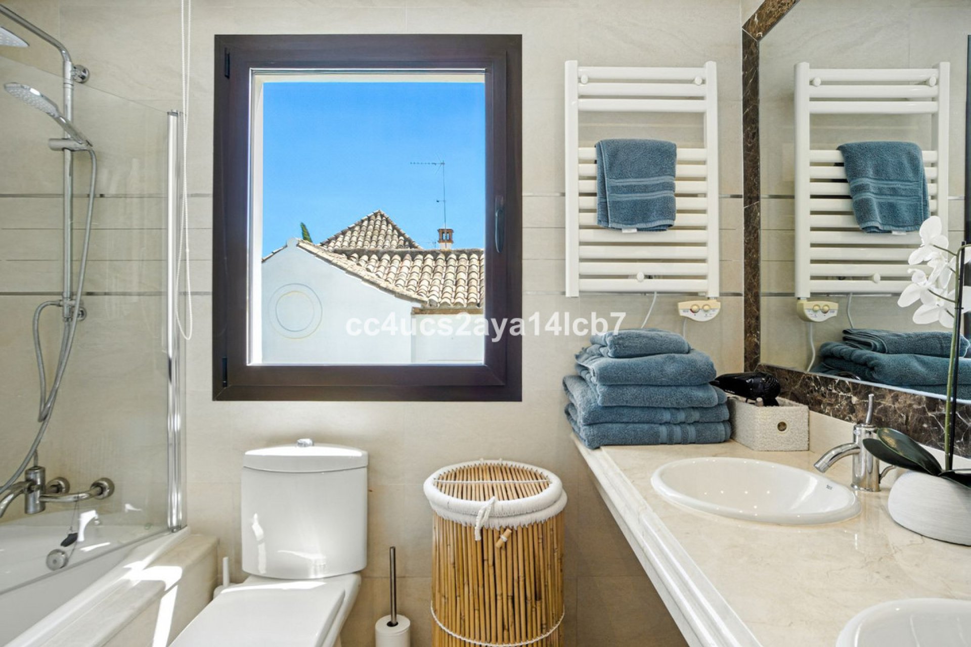 Reventa - House - Detached Villa - Estepona - Estepona Centro