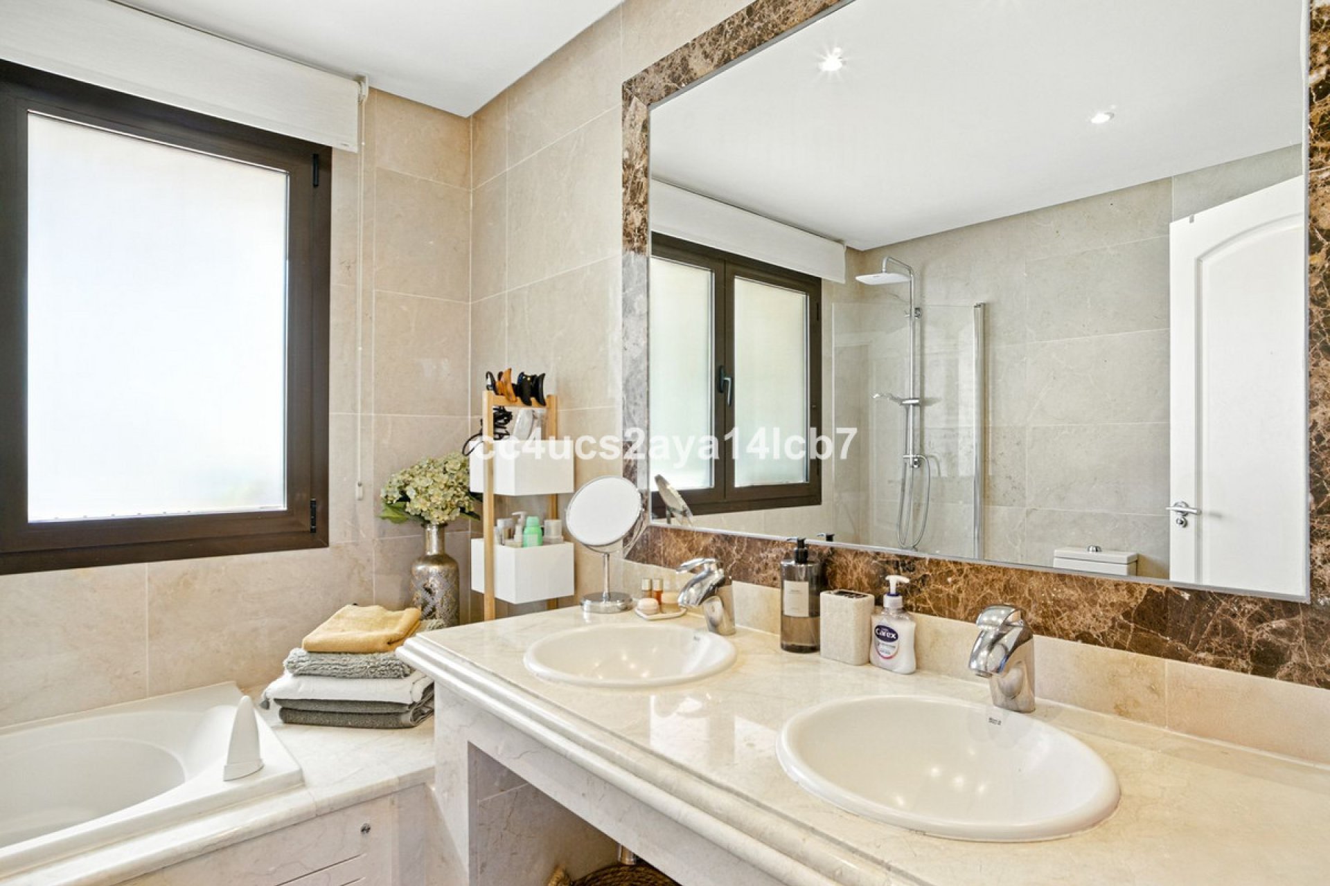 Reventa - House - Detached Villa - Estepona - Estepona Centro