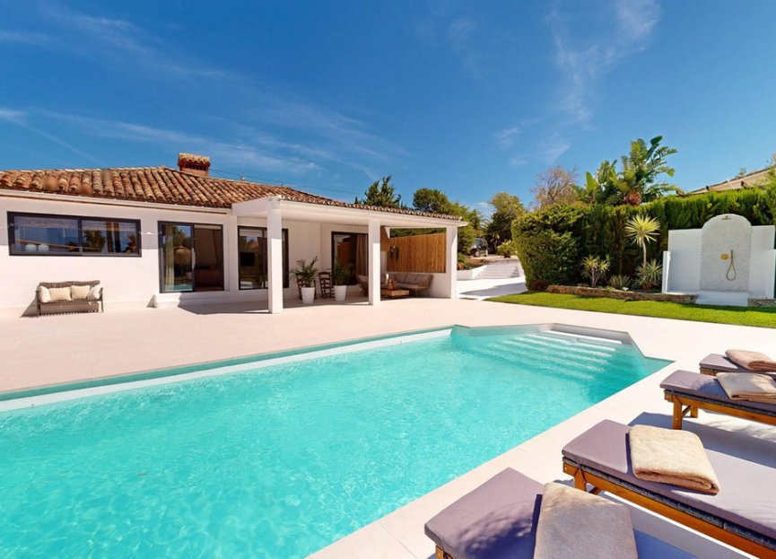 Reventa - House - Detached Villa - Estepona - Estepona Centro