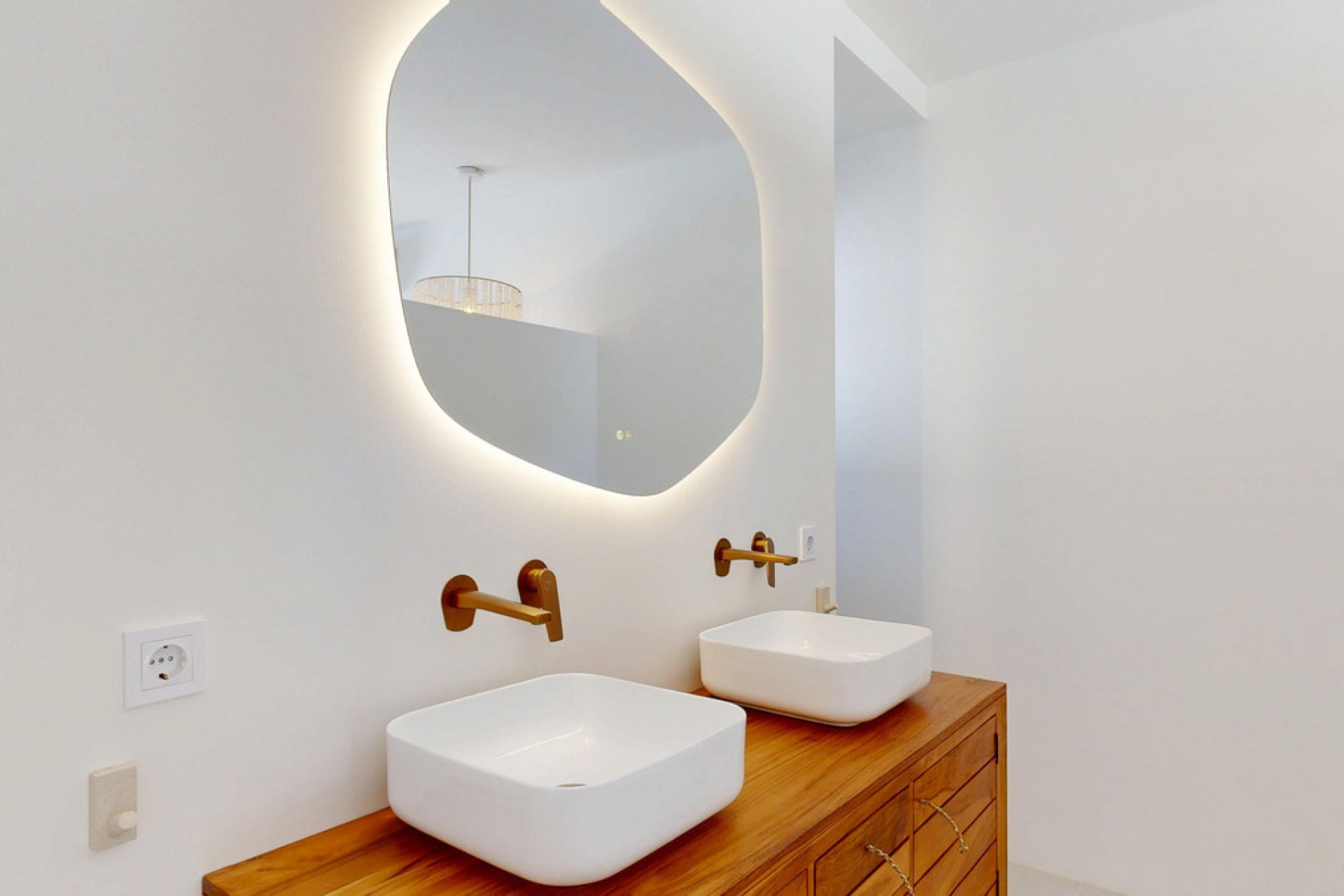 Reventa - House - Detached Villa - Estepona - Estepona Centro