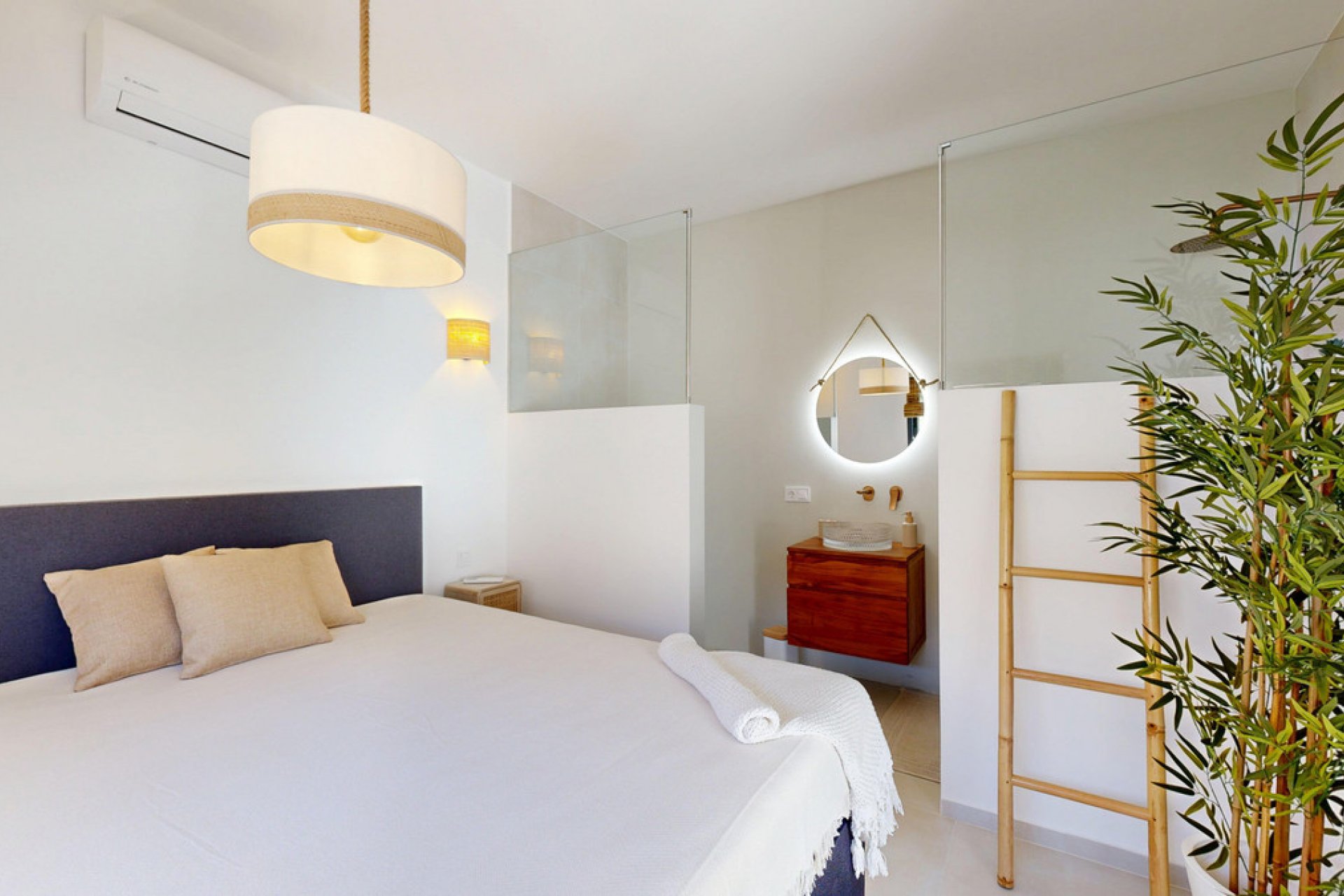 Reventa - House - Detached Villa - Estepona - Estepona Centro