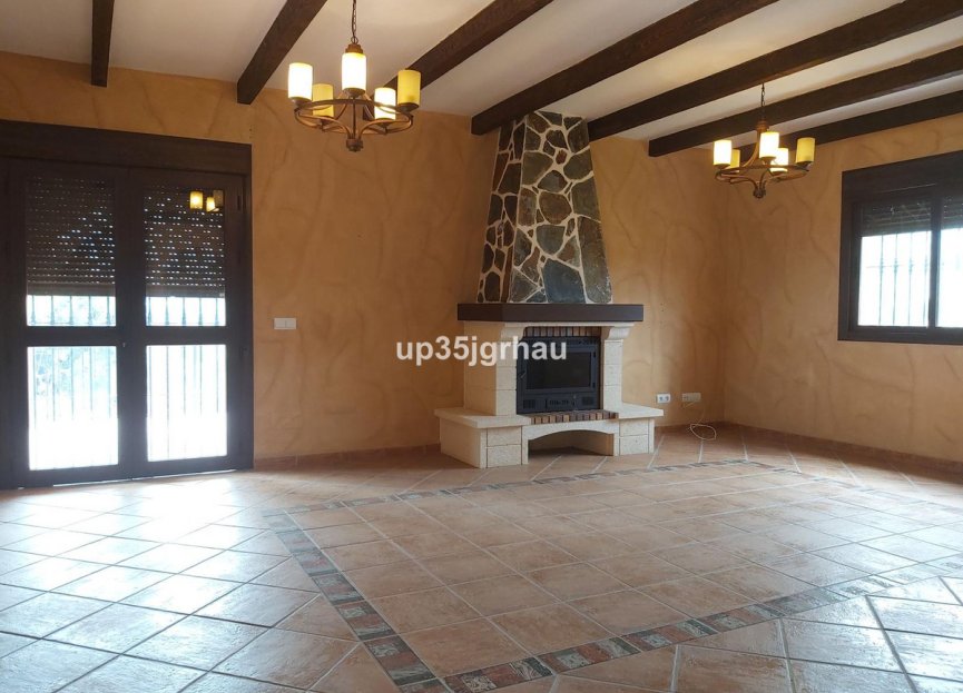 Reventa - House - Detached Villa - Estepona - Estepona Centro