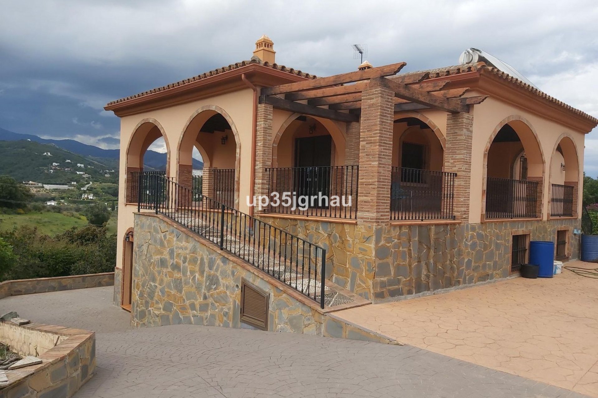 Reventa - House - Detached Villa - Estepona - Estepona Centro