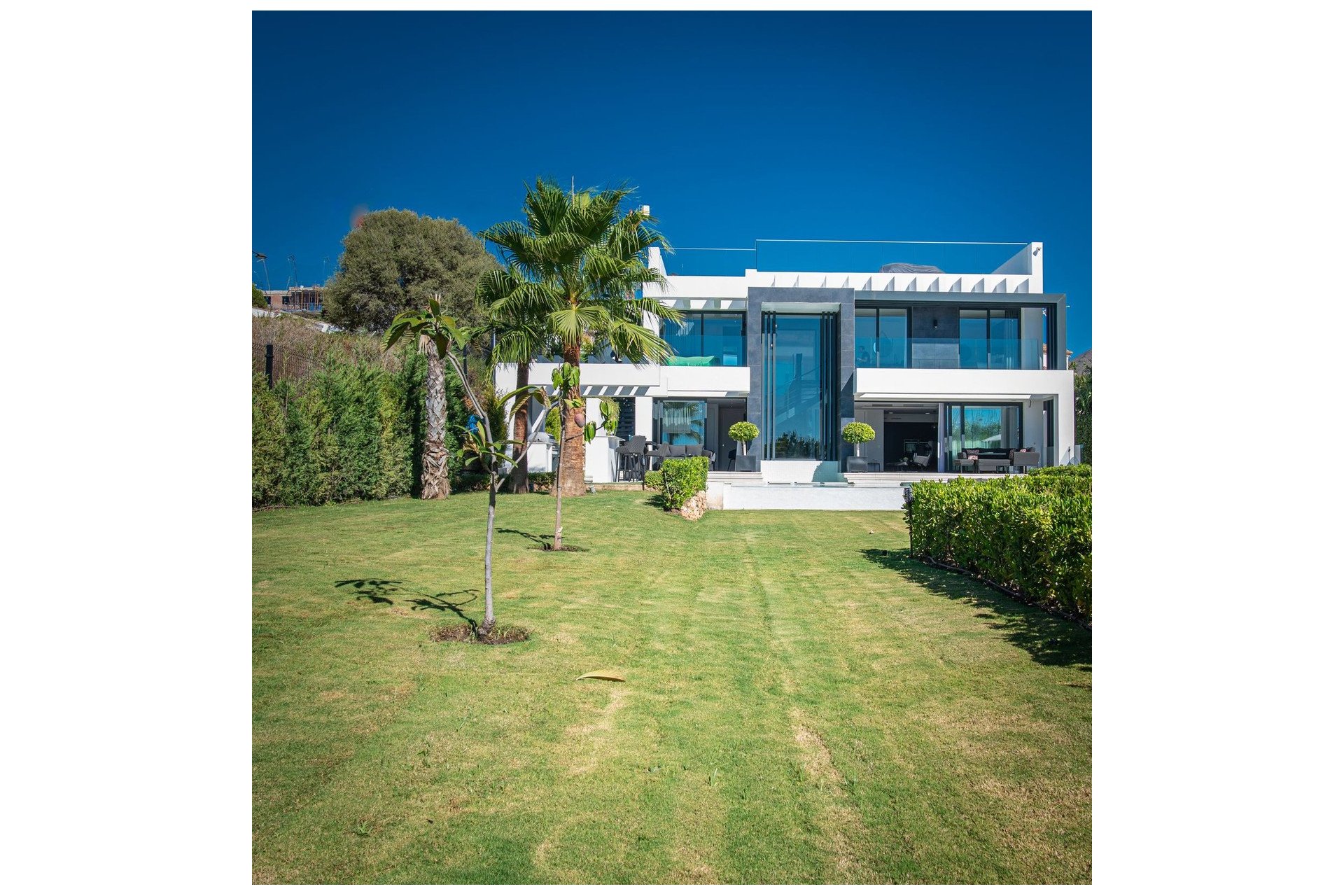 Reventa - House - Detached Villa - Estepona - Estepona Centro