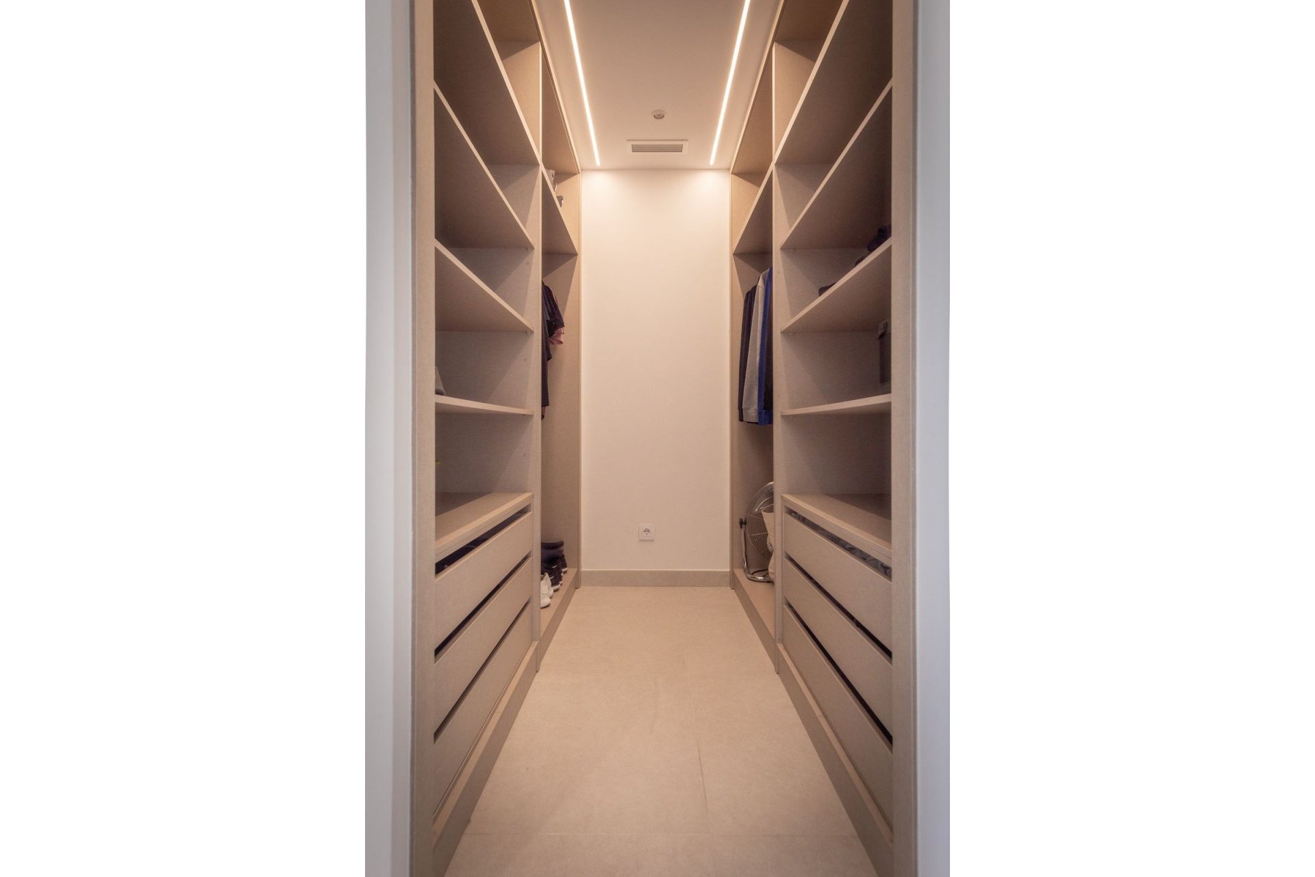 Reventa - House - Detached Villa - Estepona - Estepona Centro